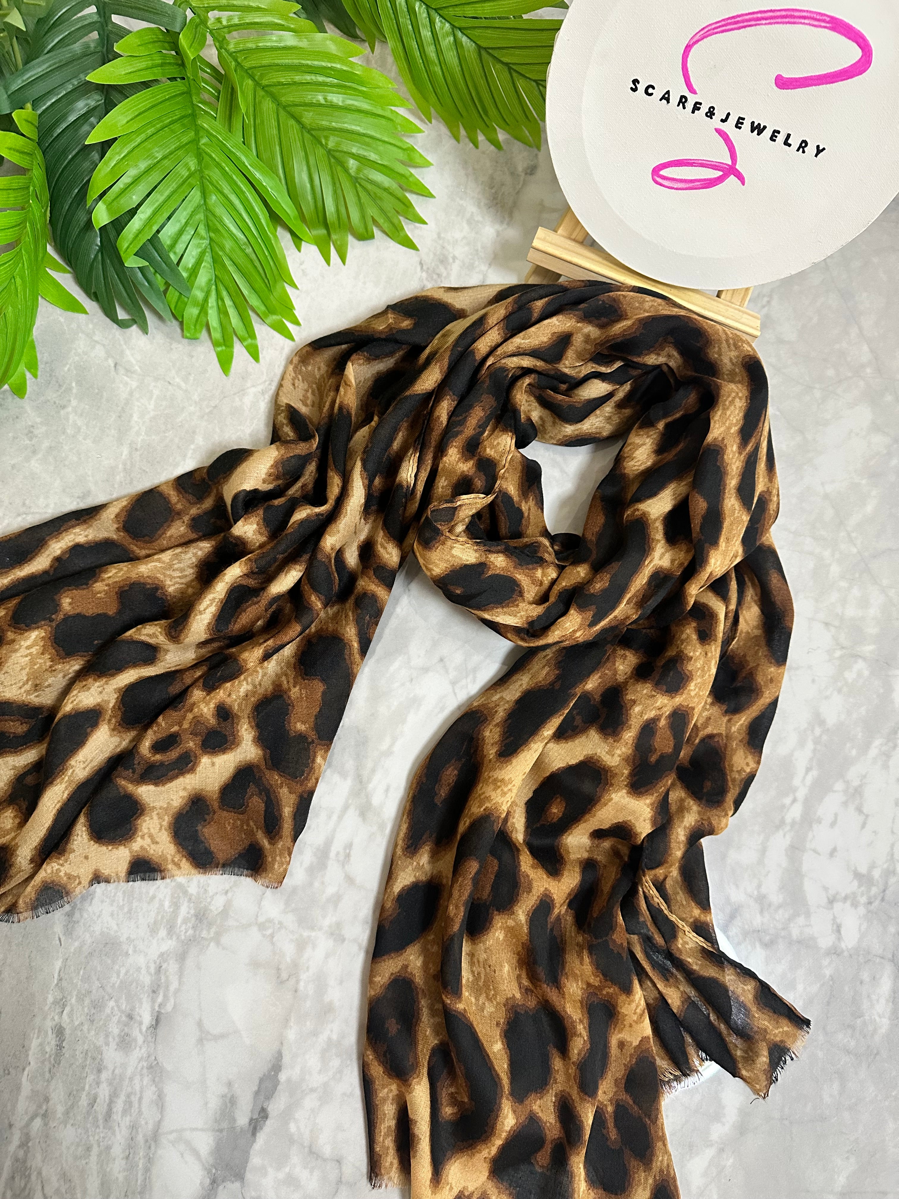 Elegant Tiger Print Scarf