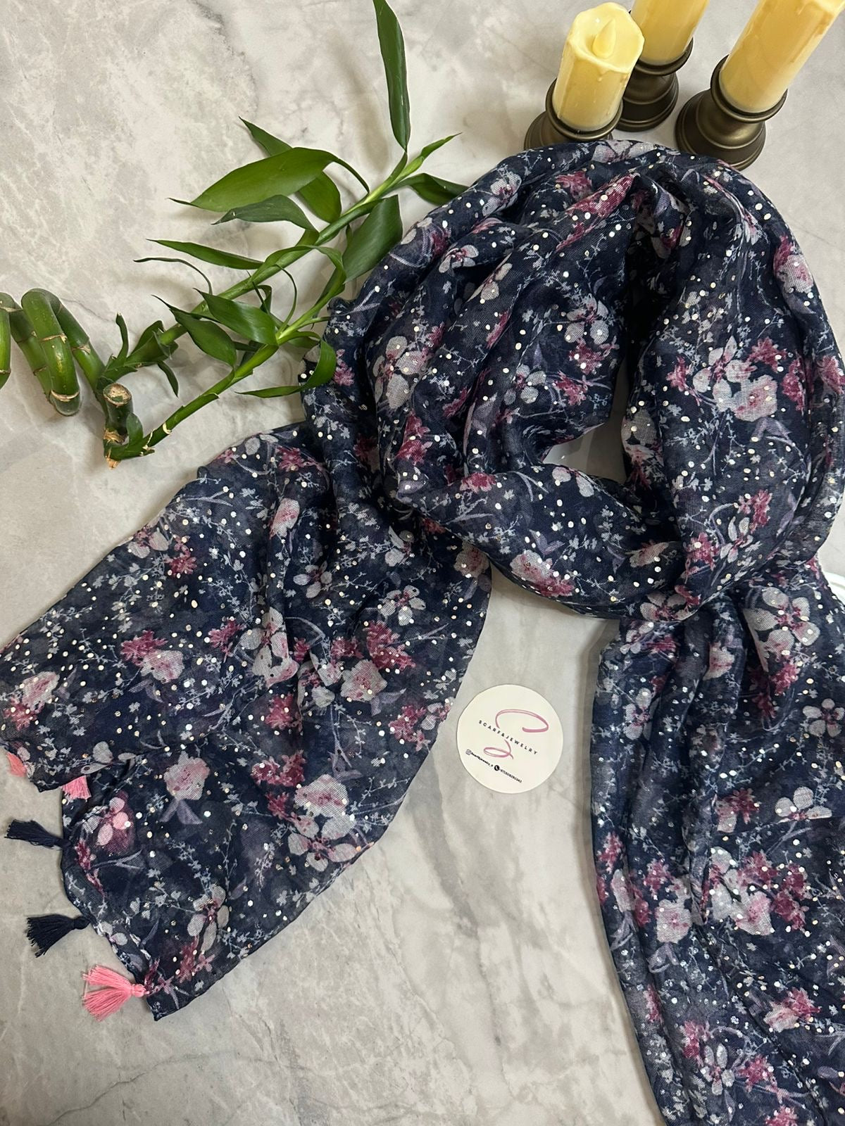 Midnight Blossom Scarf – وشاح زهور منتصف الليل