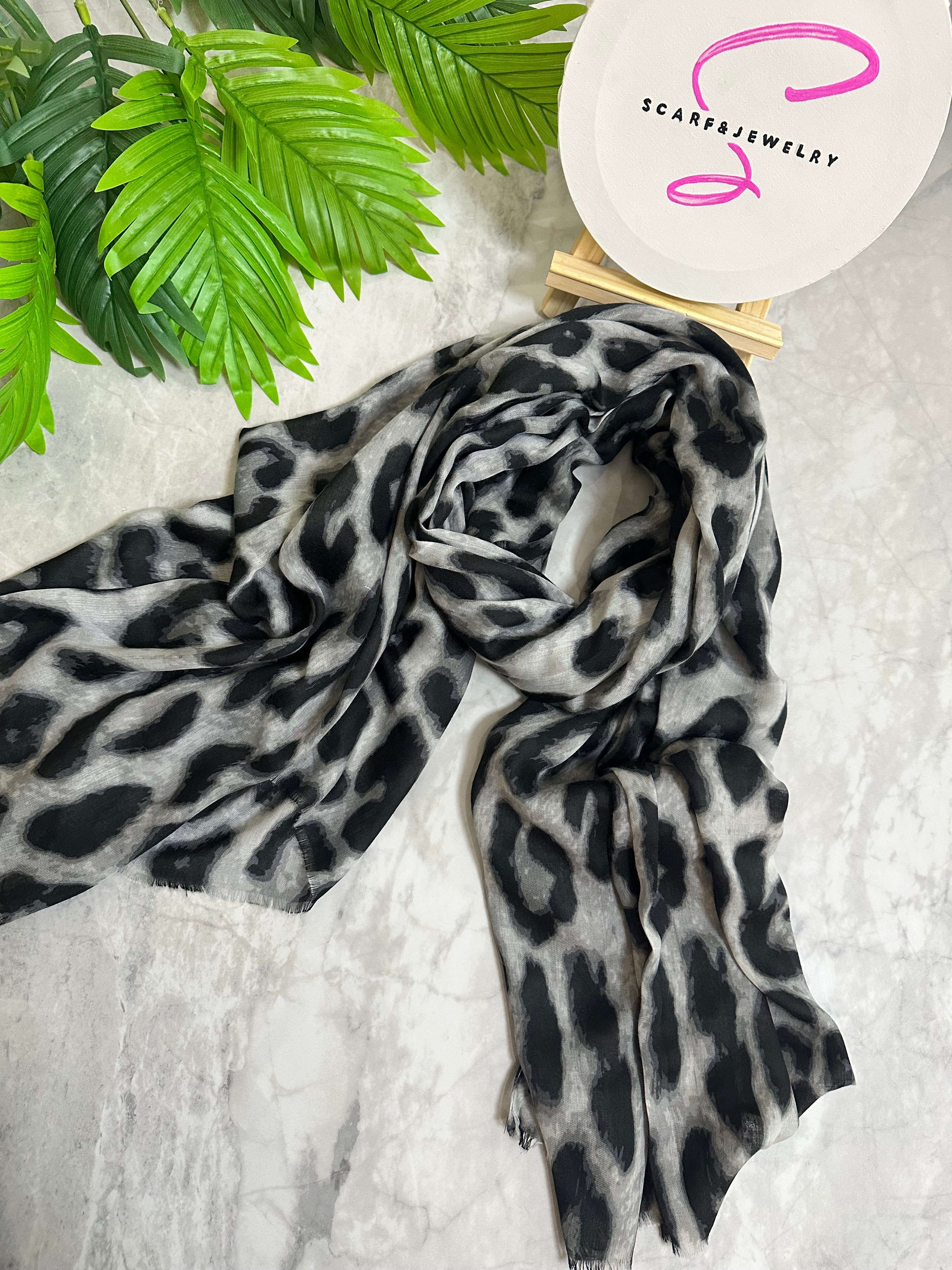 Elegant Tiger Print Scarf
