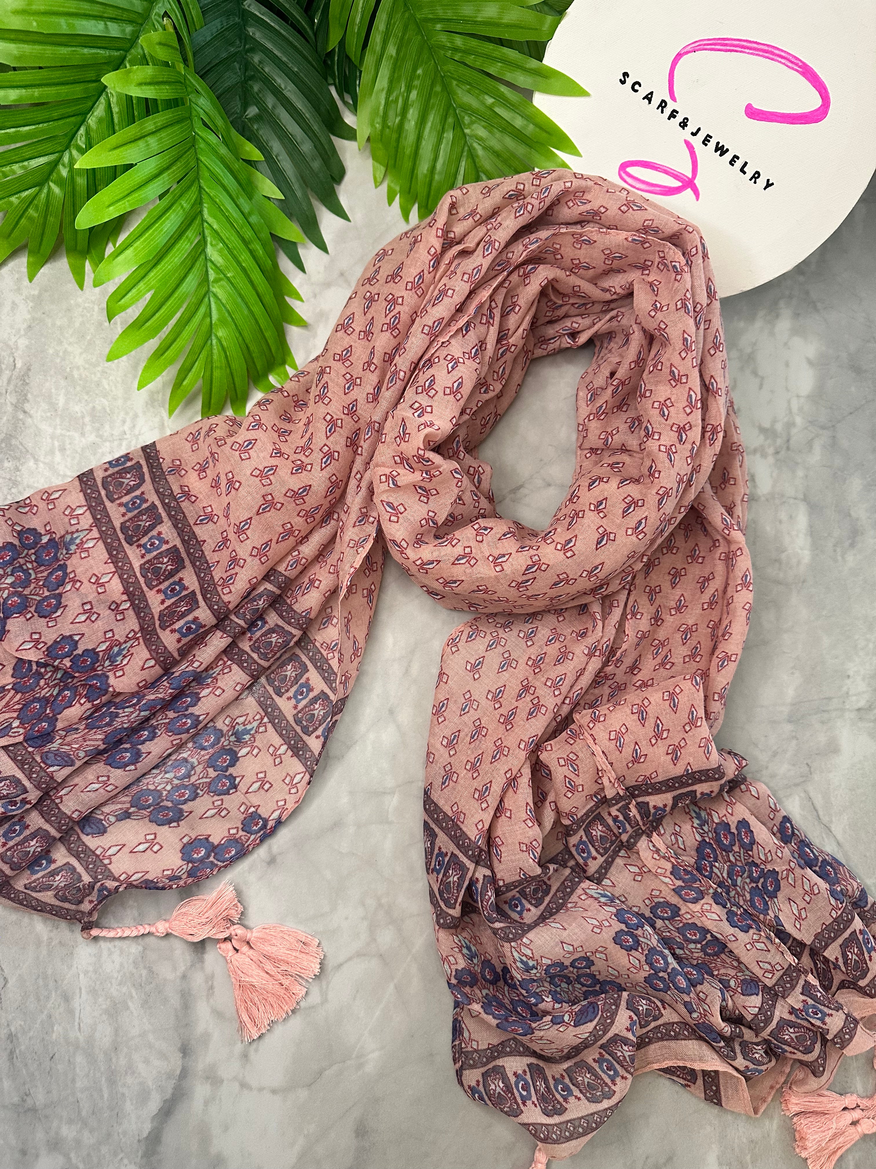 Bohemian scarf pink
