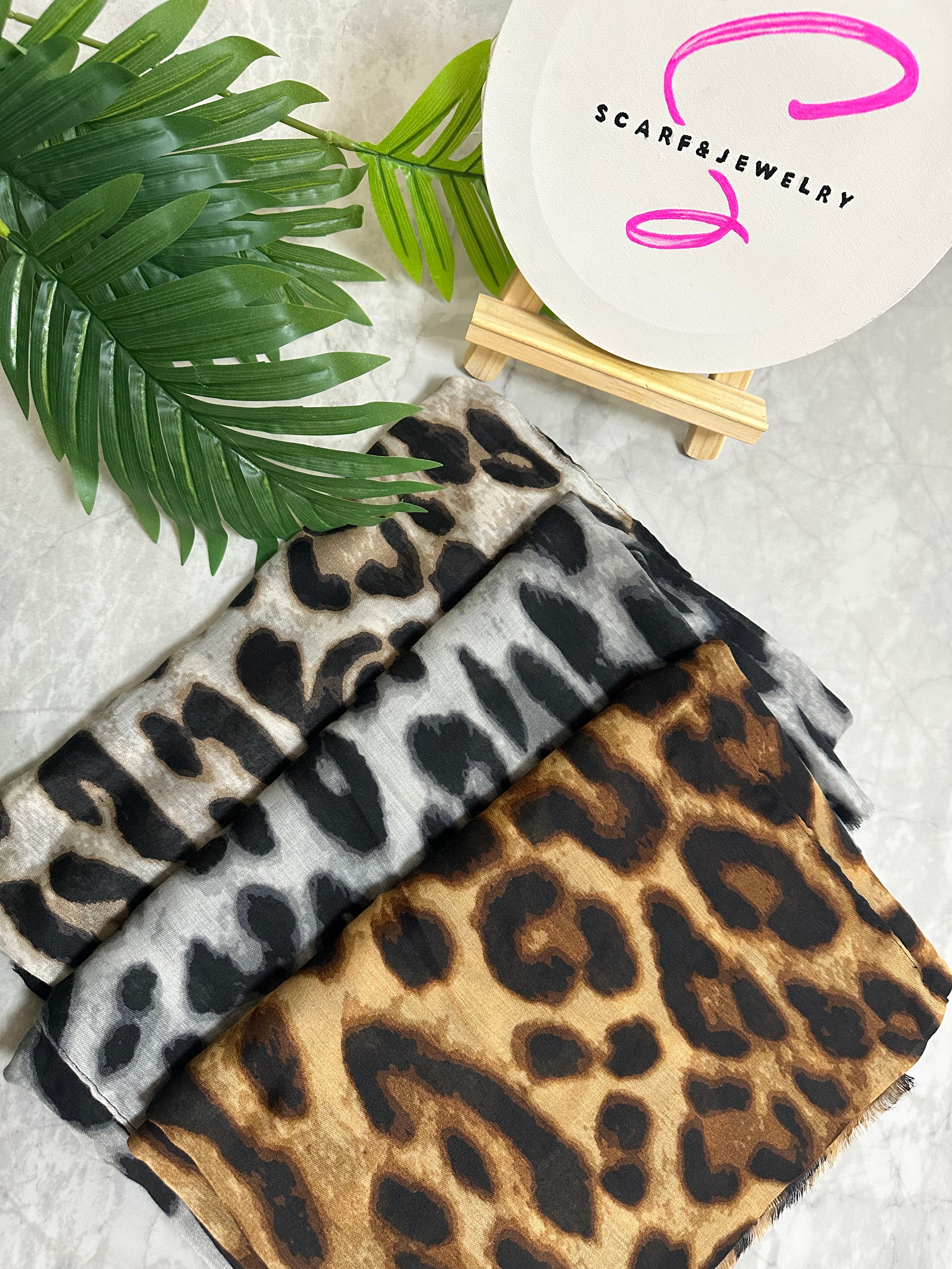 Elegant Tiger Print Scarf