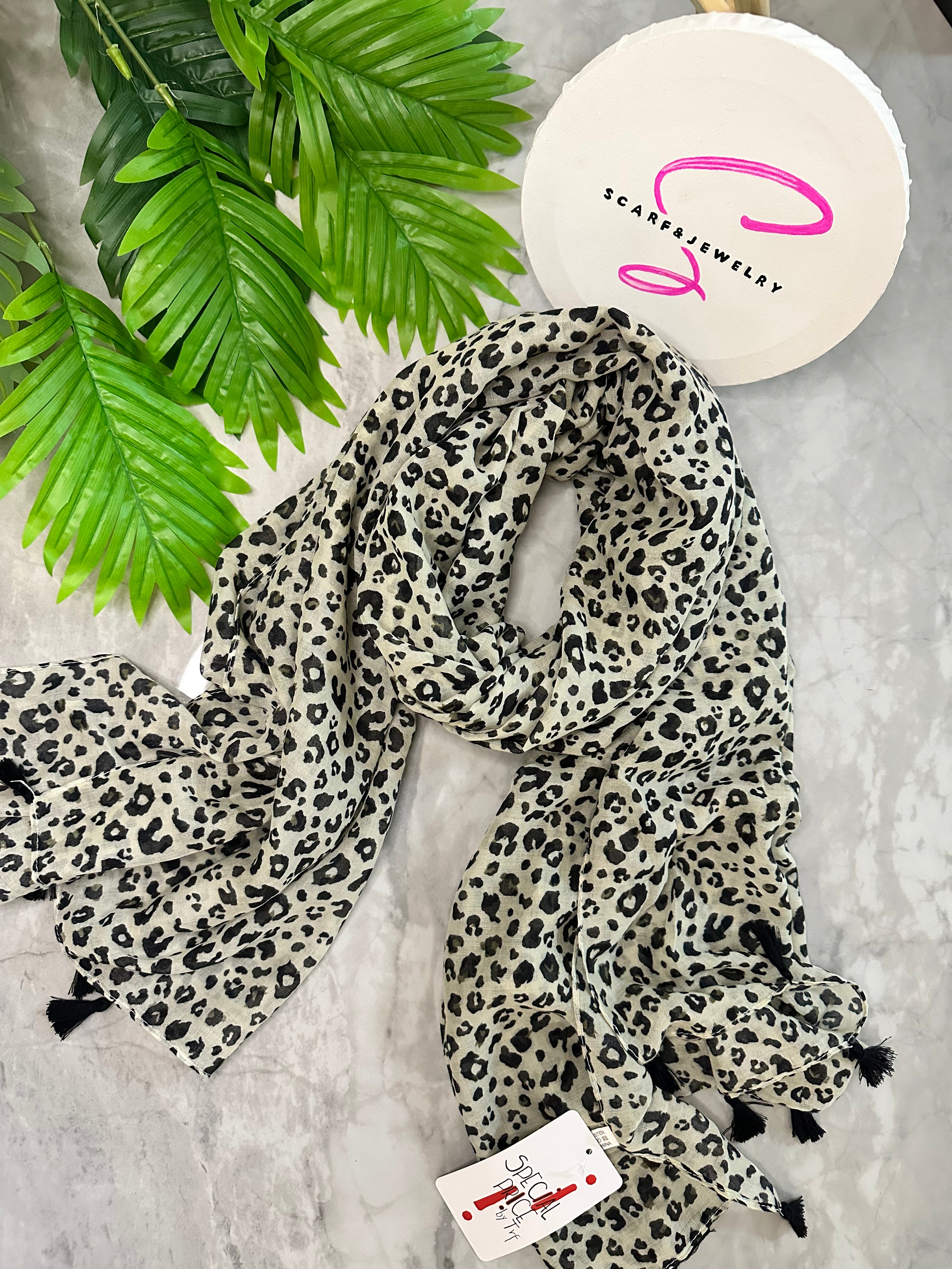 Black and white tiger